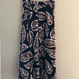 Leaf print black and brown maxi skirt